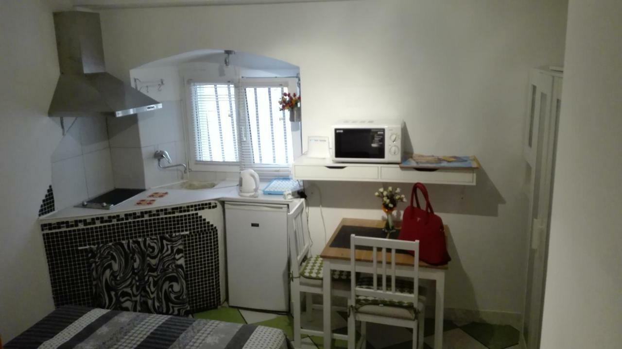 Split Studio Irisha Екстериор снимка
